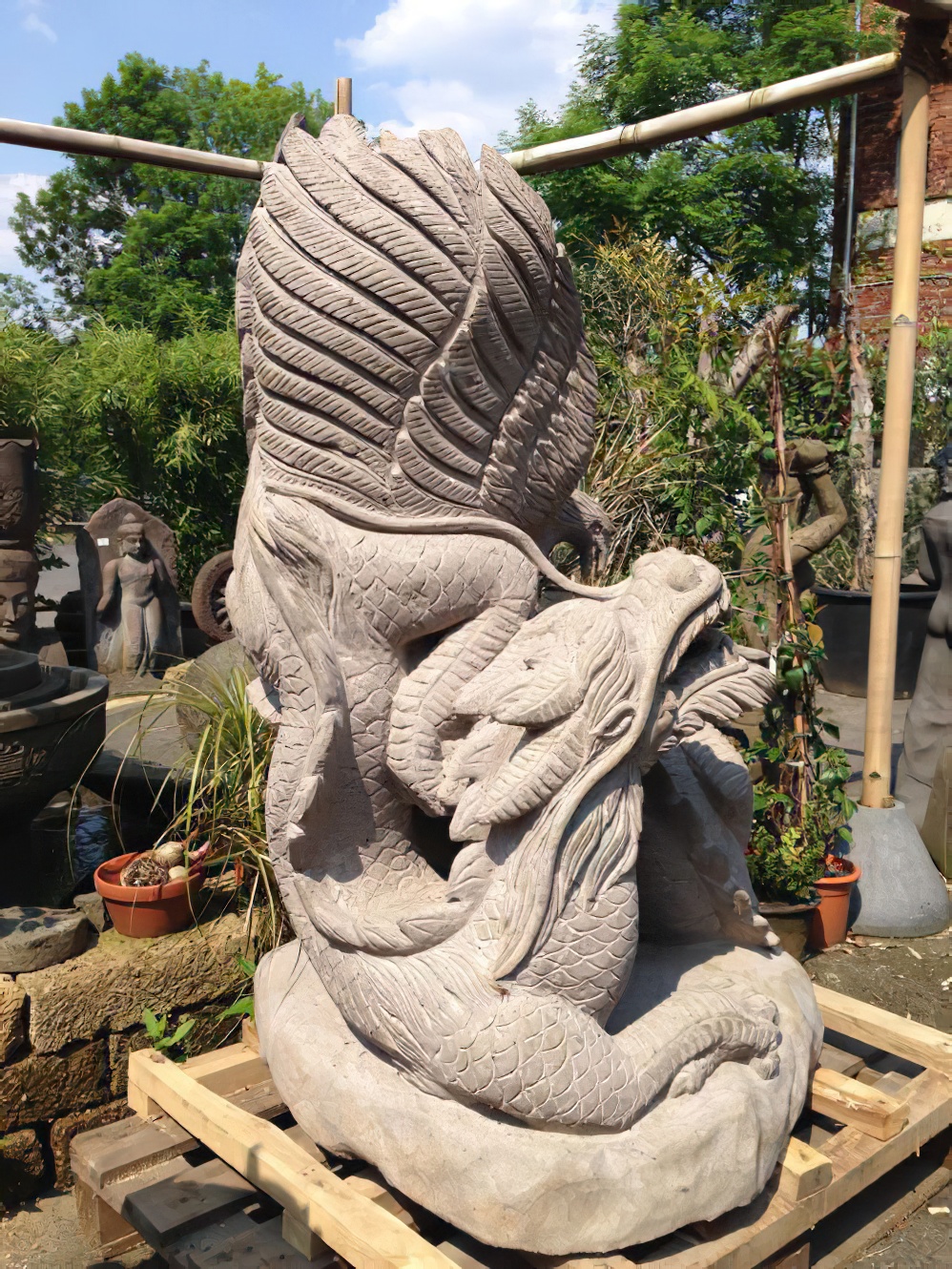Statue de jardin en pierre Dragon & Aigle - Taranis