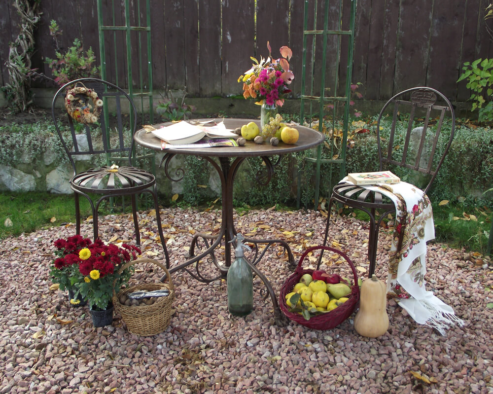 Table de jardin romantique nostalgique résistant aux intempéries - Theo / rouge