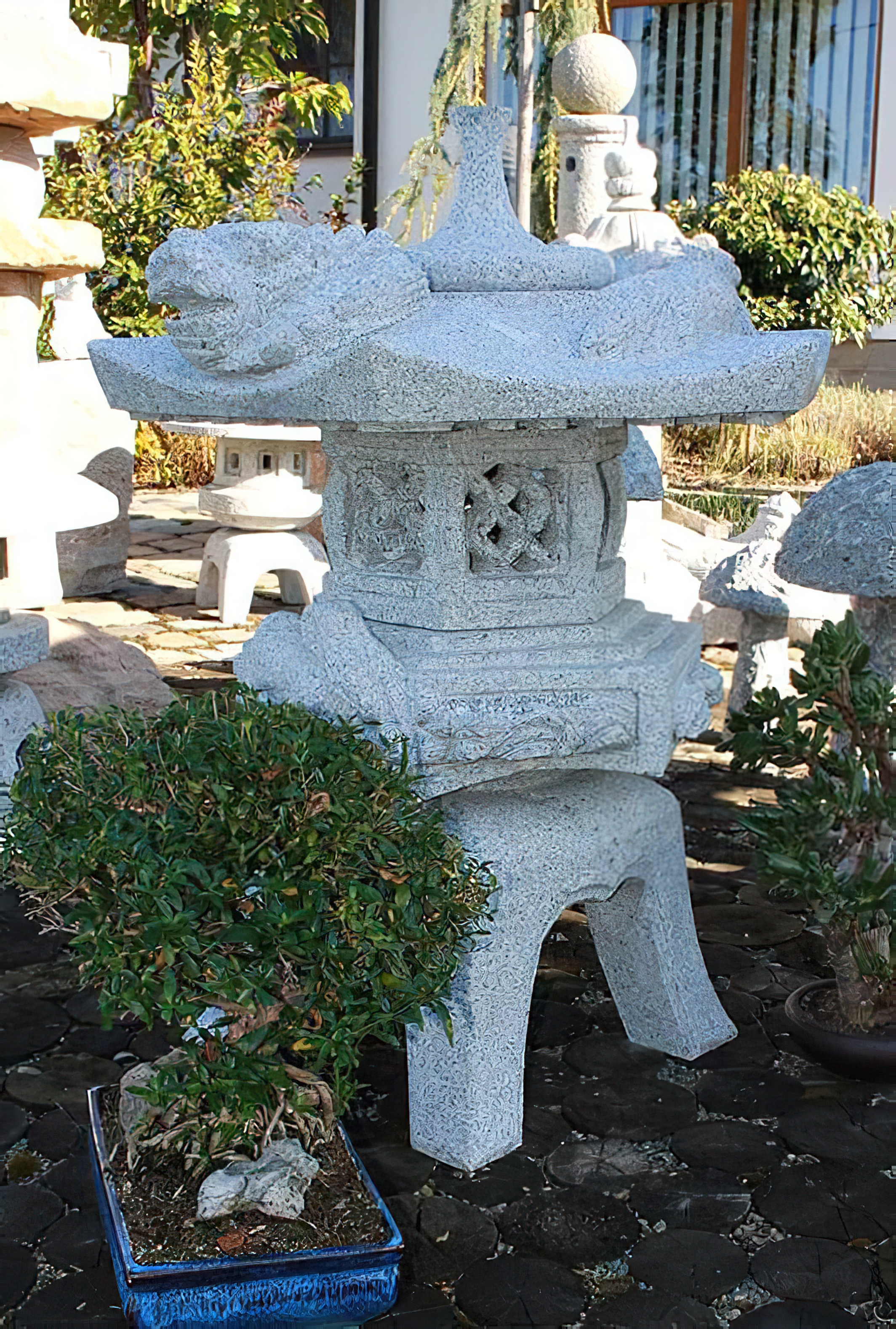 Lanterne de jardin japonaise en pierre - Ichikawa / 60cm