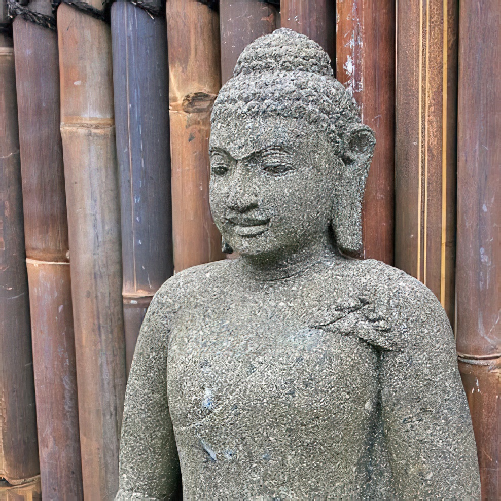 Bouddha assis en position du lotus en pierre naturelle fait main / 85 cm