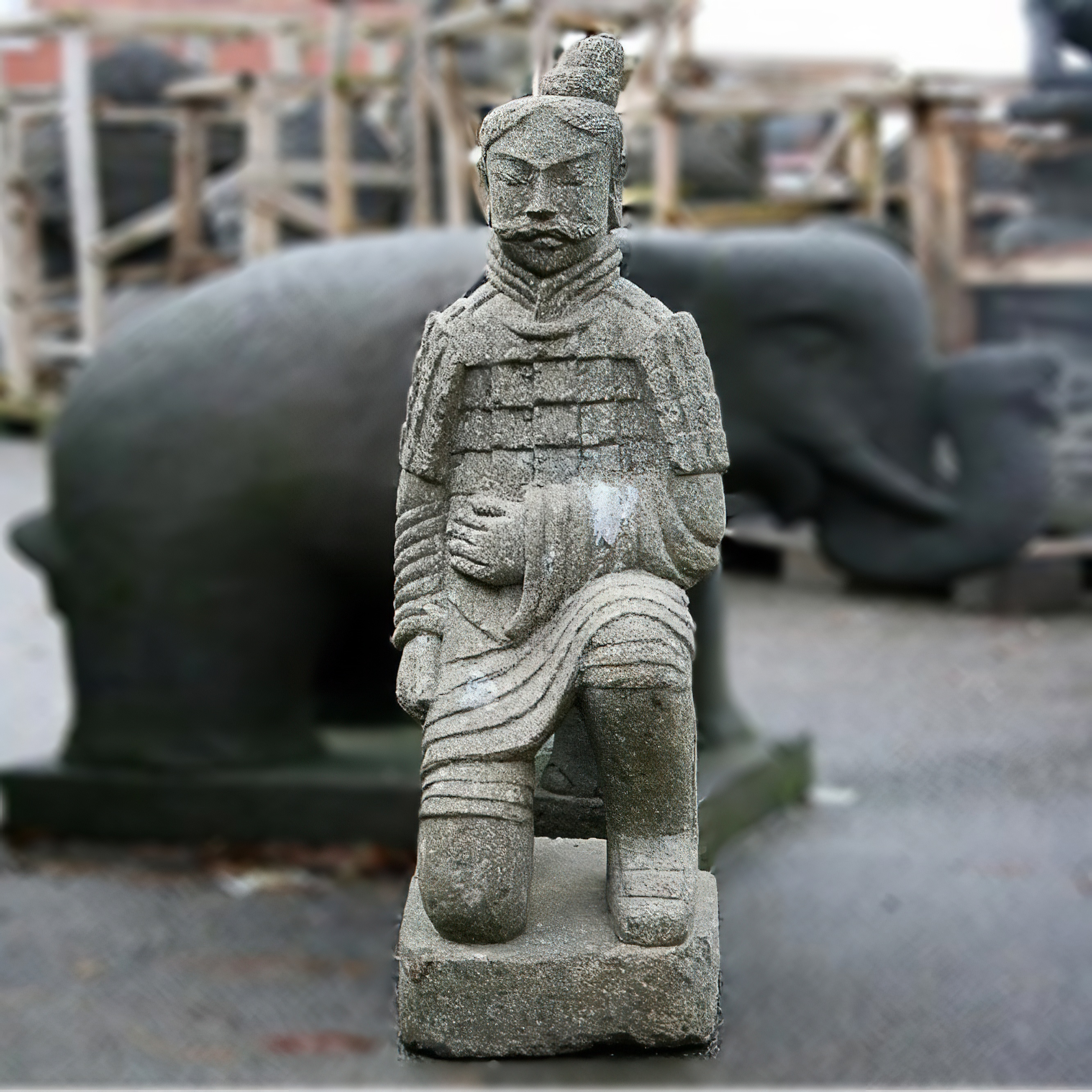 Statuette de pierre unique Guerrier asiatique - Ashigaru / 60 cm