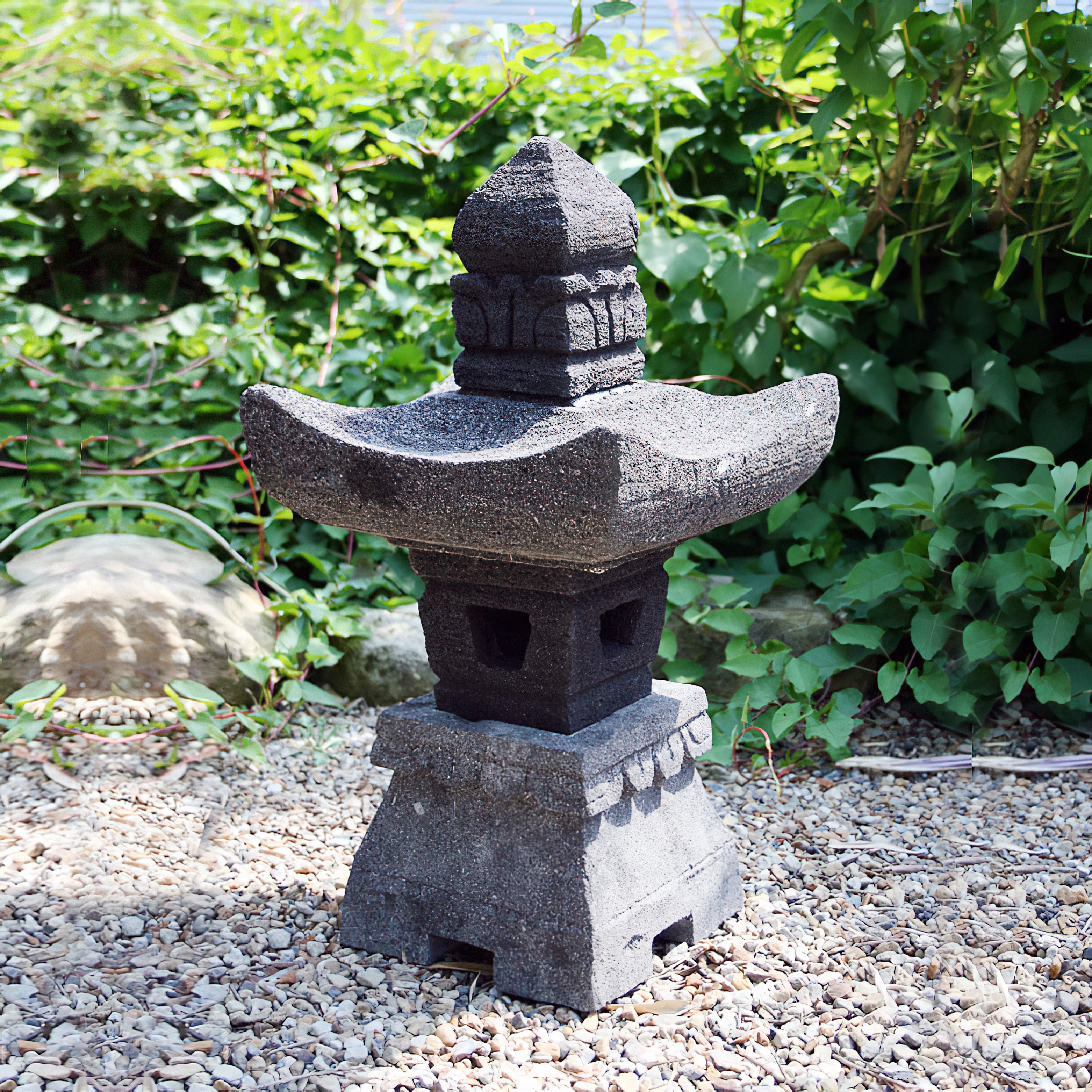 Lampe japonaise artisanale en pierre naturelle / 60 cm