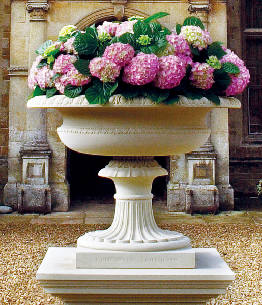 Vase anglais en pierre Fonte de pierre - Turdor Hall / Sand