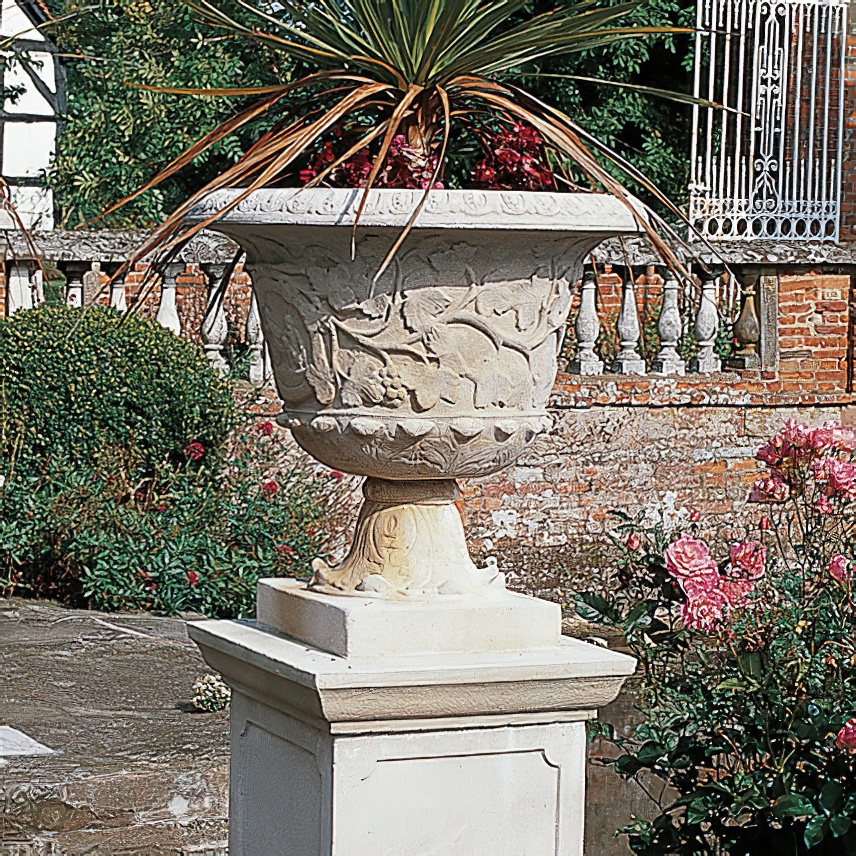 Vase en pierre de jardin antique - Wardon Manor / Sand