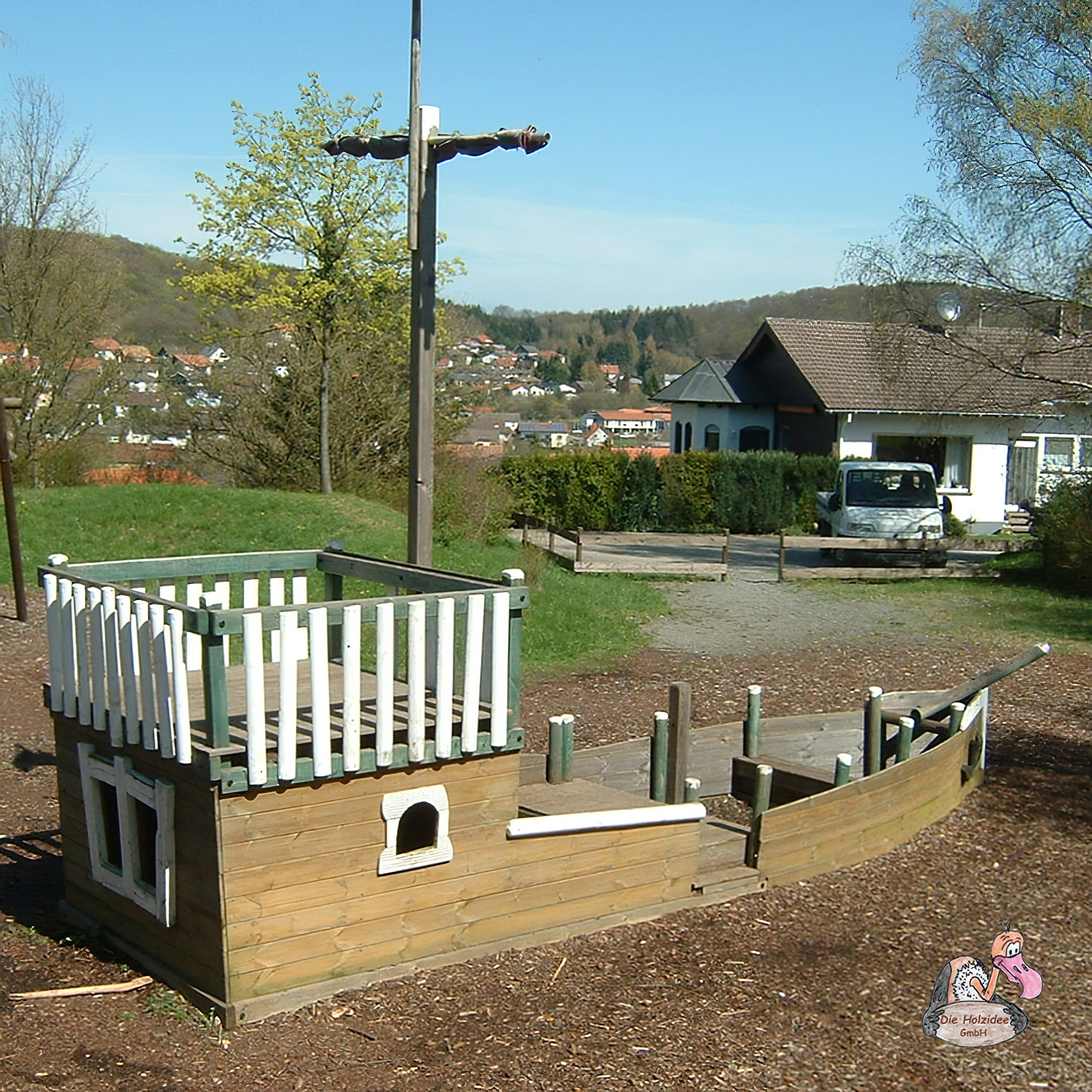 Bateau pirate en bois pour enfants avec voile pour l'aire de jeux ou le jardin - Bateau de jeu Bounty
