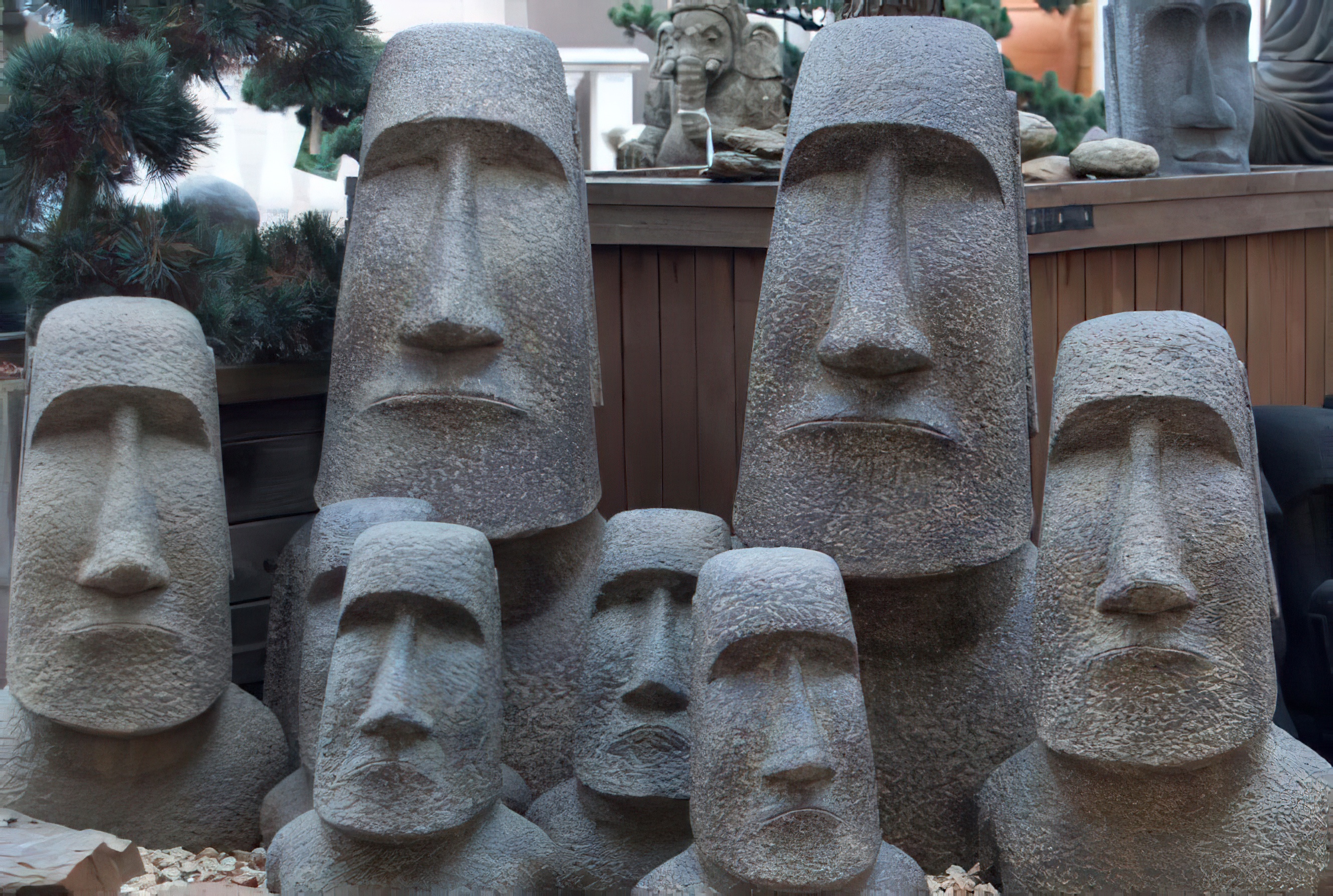 Grande tête de moai en fonte comme élément d'aménagement de jardin - Tatonga / 100x47x44cm (hxlxp)