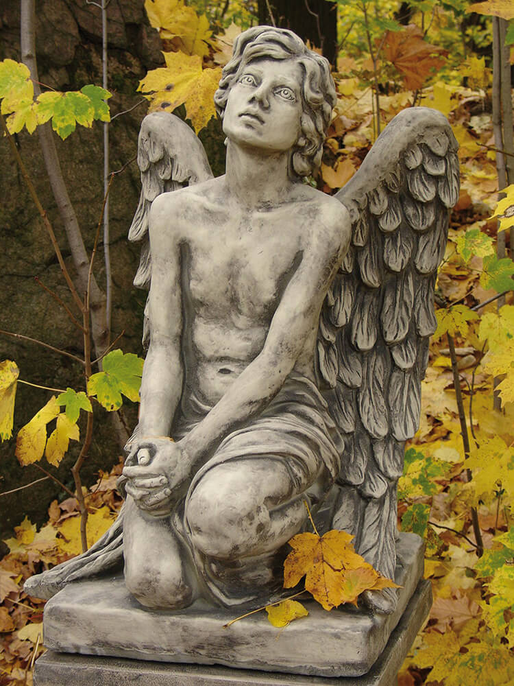 Ange de jardin priant en fonte - Elijah / oxyde de fer