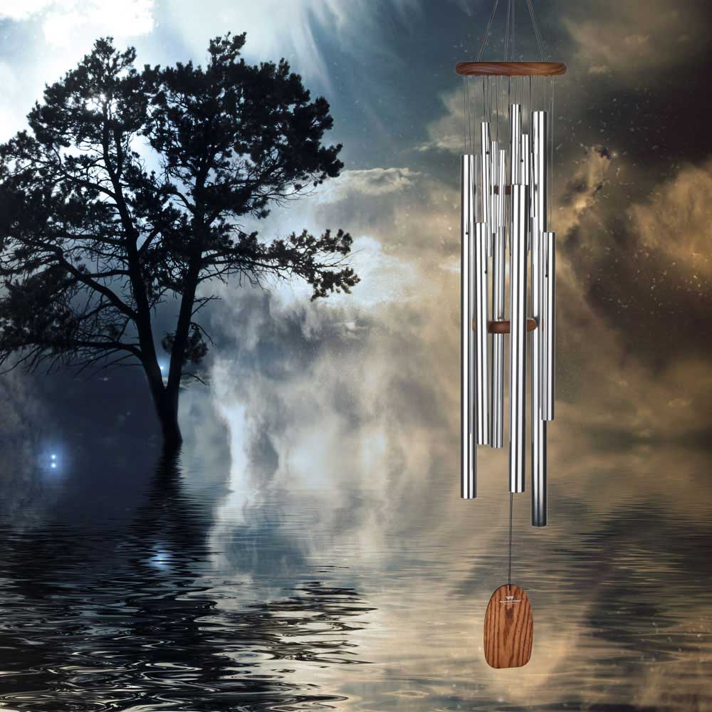 Carillon éolien XXL avec tubes argentés & bois de frêne - Space Odyssey