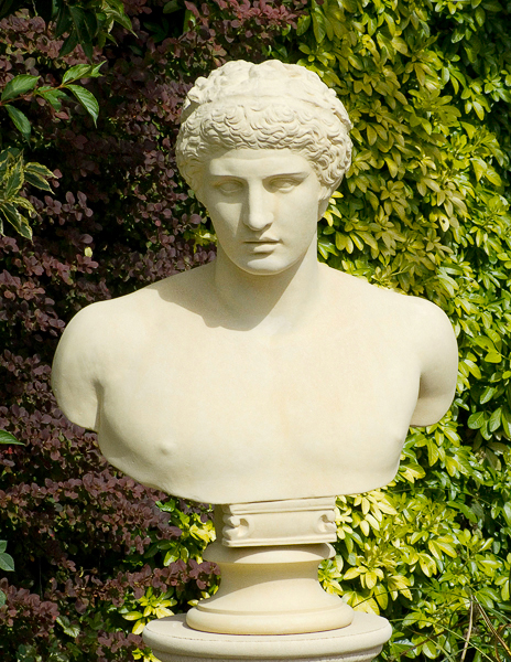 Buste en pierre romaine antique - Antinoüs / Sand