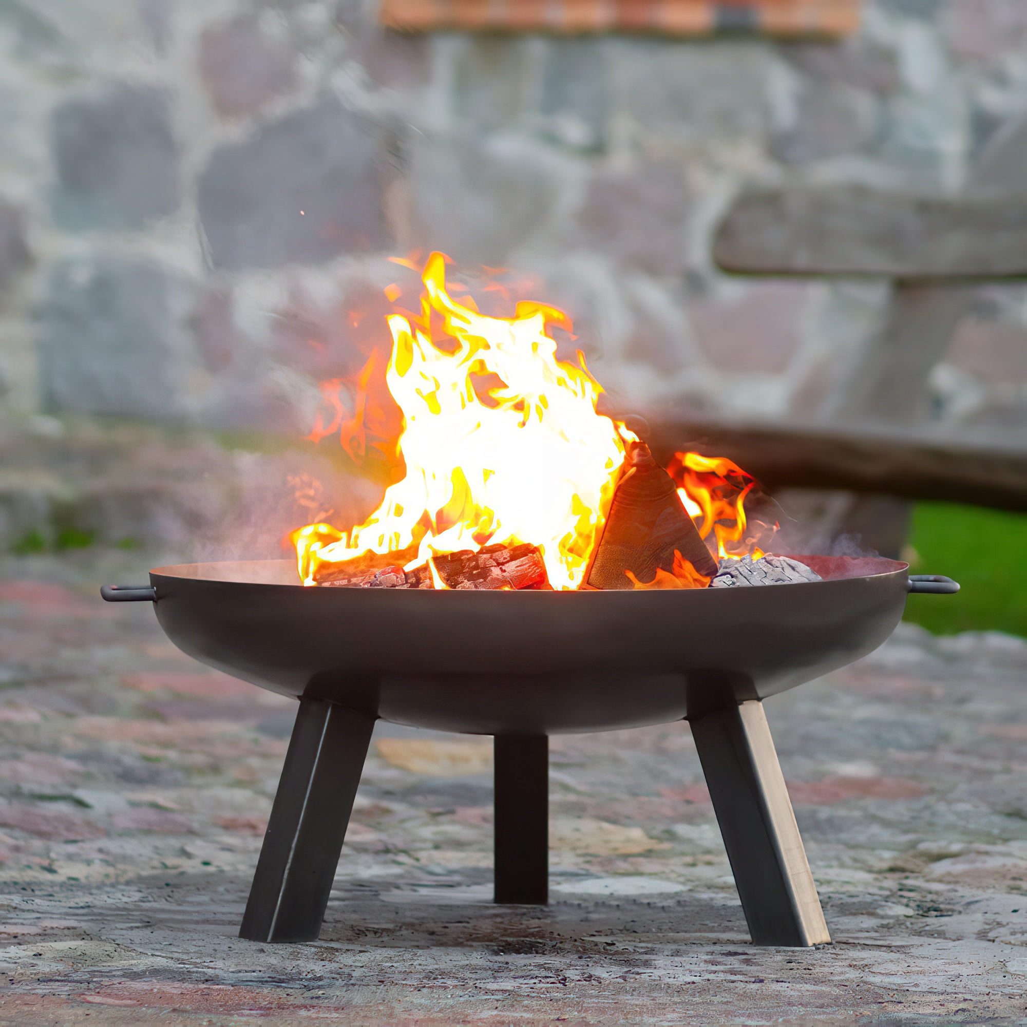 Plaque de feu surélevée en acier avec poignées - robuste et polyvalente - Malkine Plaque de feu / 70cm / couverture - deux poignées