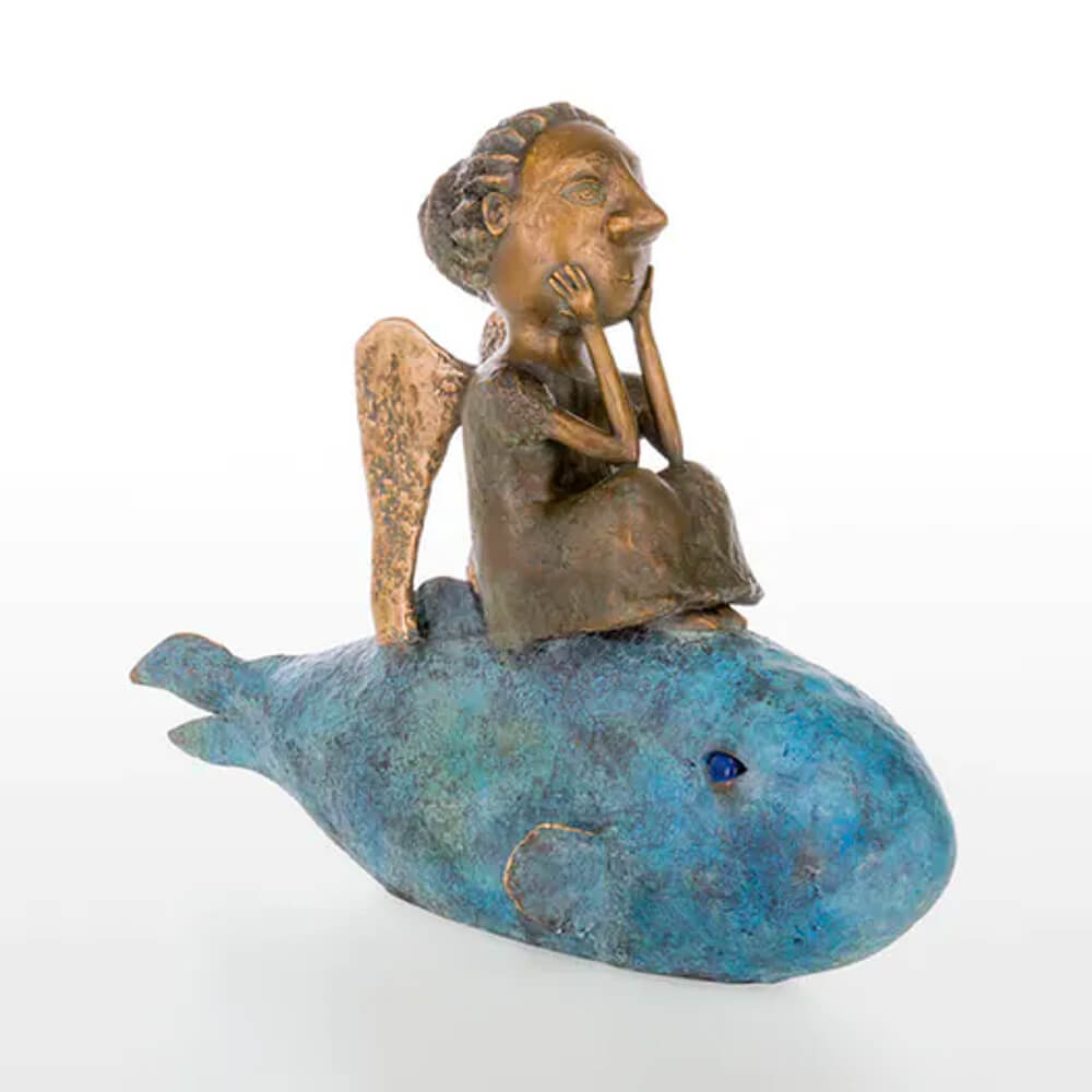 Limitée sculpture en bronze - Ange assis sur une baleine - Girl on a fish